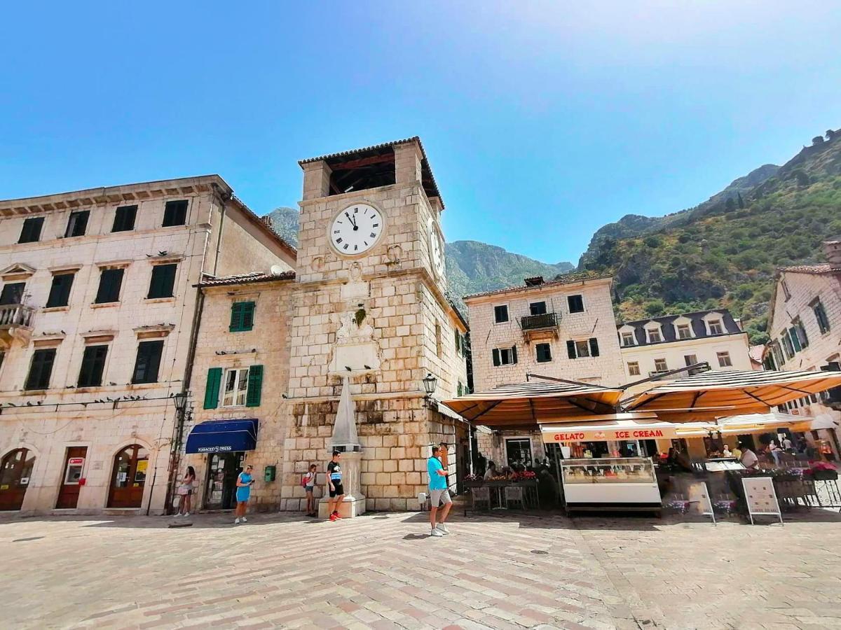 Bay Of Kotor View Apartment With Pool Прчань Экстерьер фото